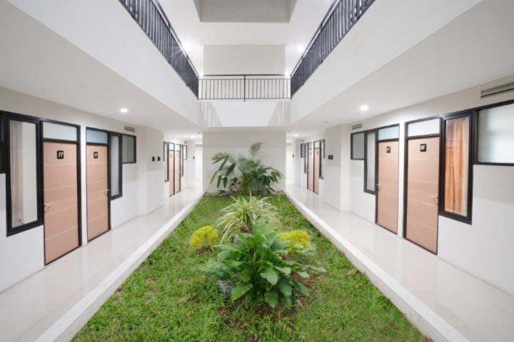 Dparagon Veteran Banjarmasin  Exterior photo